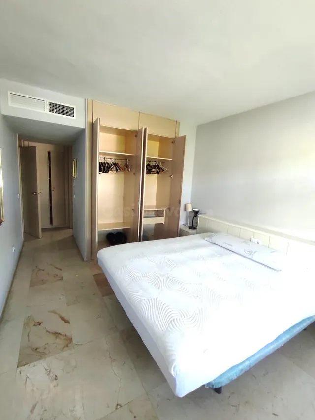 Alquiler en Huerta de la Salud, junto al Hotel Meliá Sevilla - foto 5