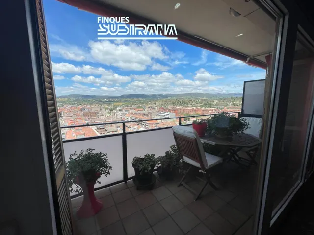 EN VENTA FANTÁSTICO ÁTICO CON VISTAS PANORÁMICAS A IGUALADA. - foto 4