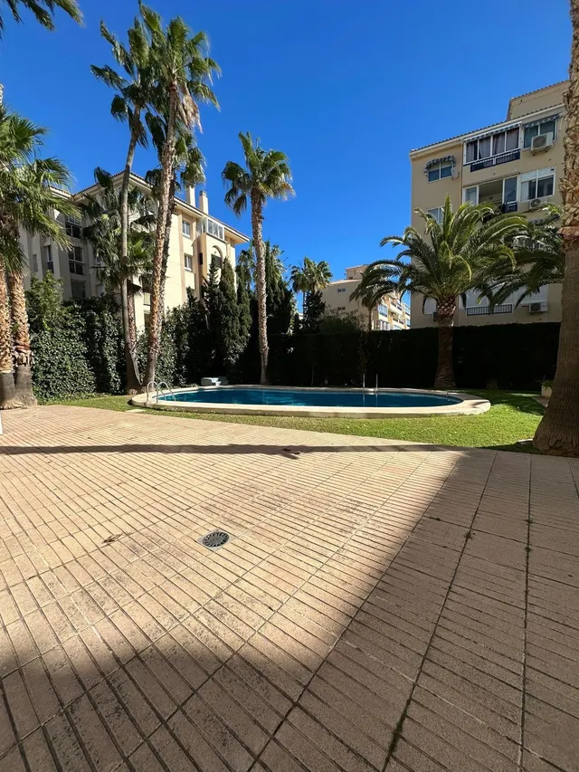 PISO TOTALMENTE REFORMADO EN EL ALBIR CON PISCINA Y CERCA DEL MAR ! — 20