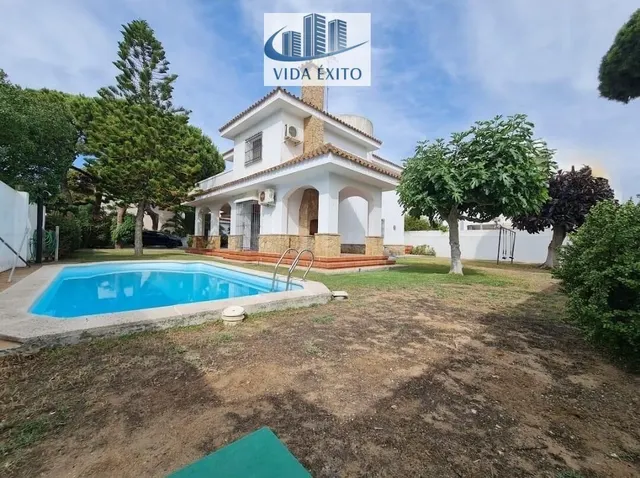 CASA EN ROTA