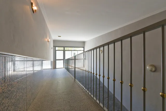 Piso en el centro de Armilla con patio privado de 66m — 30