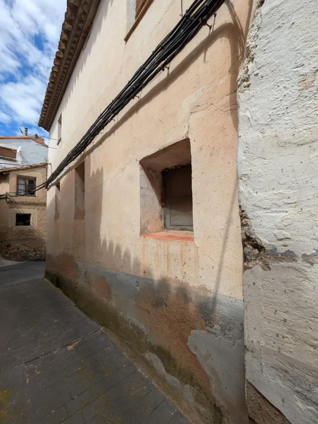 CASA DE 316m2 construidos en el bonito pueblo de Moros, proximo a Calatayud — 26