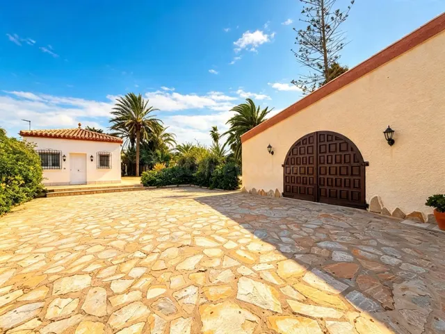 Exclusivo chalet en primera línea del Mar Menor en el km 4 d - foto 2