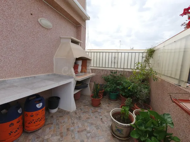 Ático exclusivo reformado con amplia terraza en pleno Raval de Elche — 4