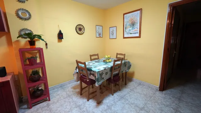 Piso de 3 dormitorios en arenales – calle obispo vela, Las Palmas de Gran Canaria — 4