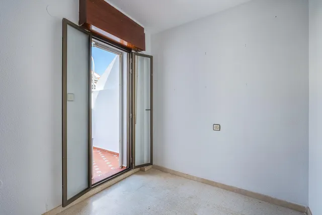 CASA ADOSADA EN MOTRIL — 34