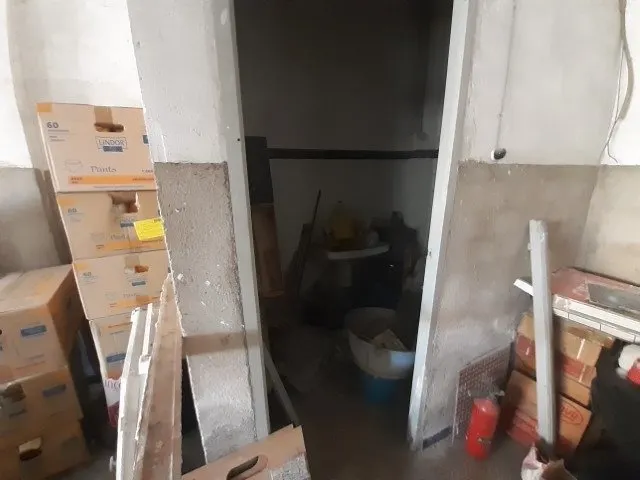 LOCAL COMERCIAL — 12