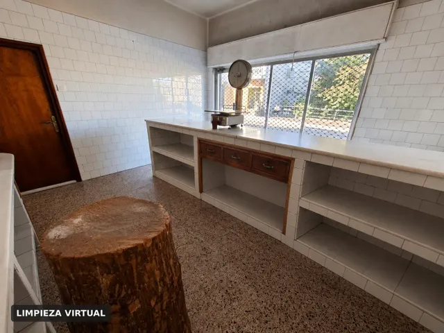 Casa con local comercial, garaje y patio en la gargantada, lieres. ¡vivienda y negocio en un mismo inmueble! — 25