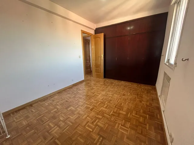 Piso en Calle Camarena — 20