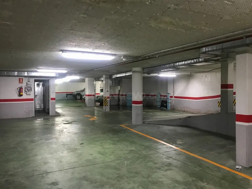 Plaza de garaje en Varela Silvari, al lado de la plaza de María Pita