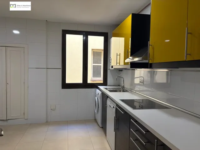 APARTAMENTO AL LADO DE SANTO DOMINGO — 6