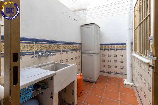 Se vende amplio piso en zona céntrica de Torrent — 34