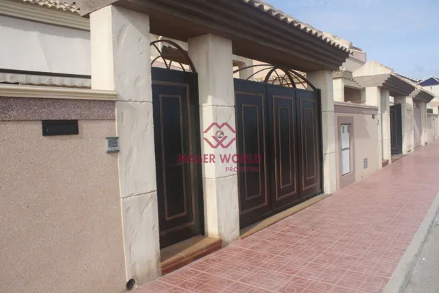 PRECIOSO ADOSADO EN LOS ALTOS, TORREVIEJA — 24