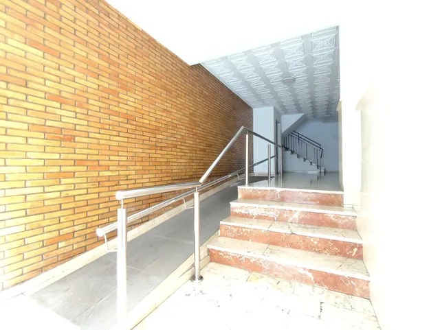 Excelente piso junto a hospital de traumatología — 3