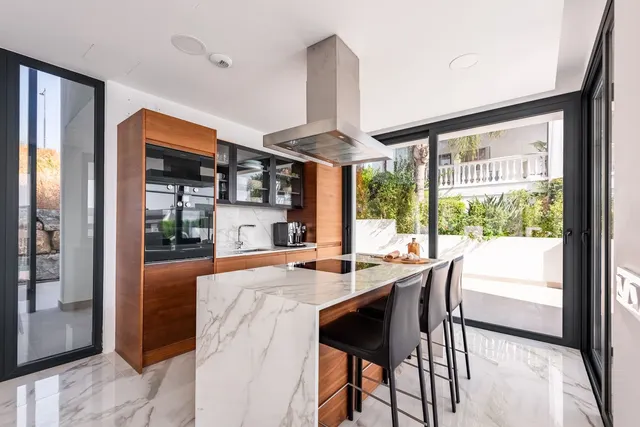 Chalet 3 habitaciones 220m² en venta - Costa Del Sol — 11