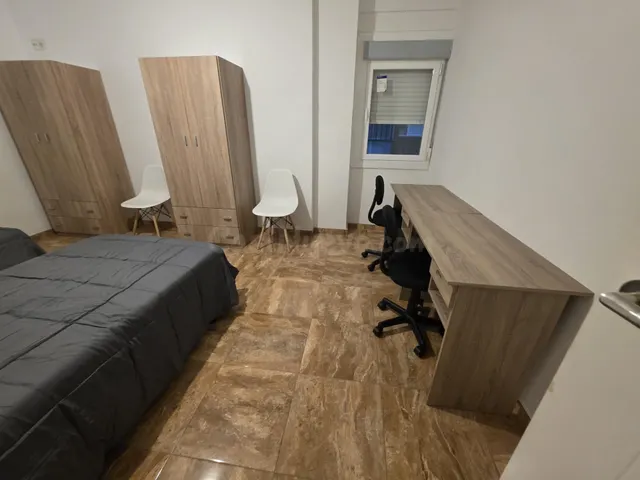 Se alquila Habitación en piso compartido — 3