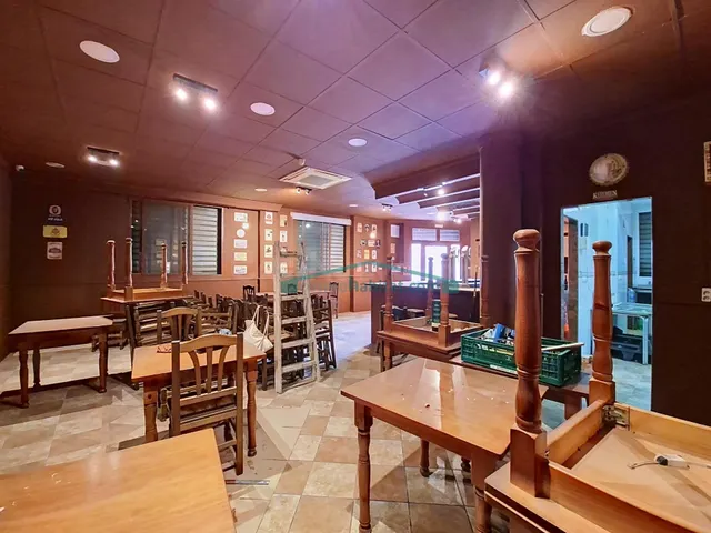 Local 156 m2 con licencia de restaurante, cocina equipada y terraza, RIBA-ROJA DE TÚRIA — 4