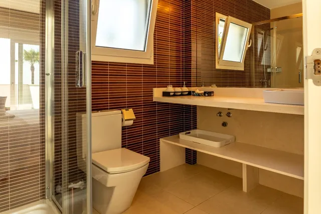 MARAVILLOSO CHALET CON LT Y VISTAS MAR — 19