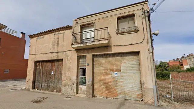SE VENDE CASA OKUPADA EN C/ HORTES (DE LES) Nº 11 Artesa de 