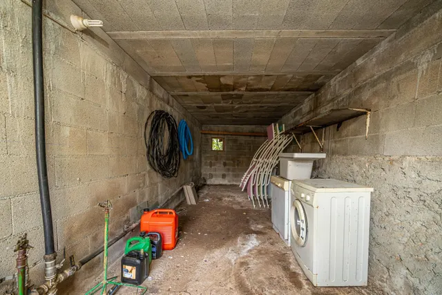 Finca rústica con 3 dormitorios, piscina y múltiples posibilidades en Inca. — 40