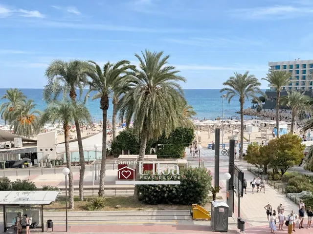 APARTAMENTO DE DISEÑO CON VISTAS AL MAR  Y AL CASTILLO PLAYA POSTIGUET — 33