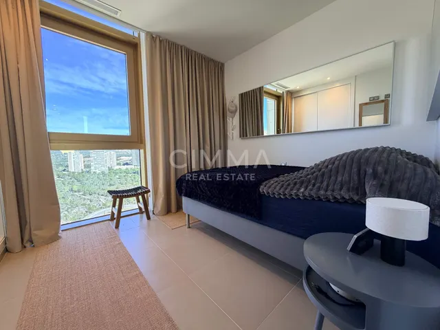 Exclusivo Piso Seminuevo en Playa de Poniente, Benidorm — 19