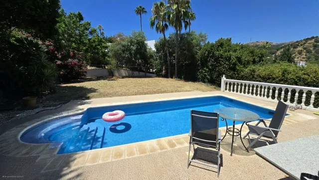 Chalet 4 habitaciones 310m² en venta - Riviera del sol — 46