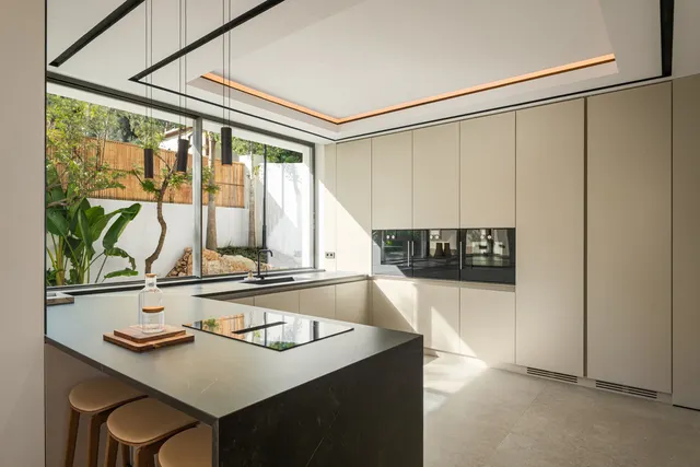 Chalet 6 habitaciones 771m² en venta - Costa del Sol — 9
