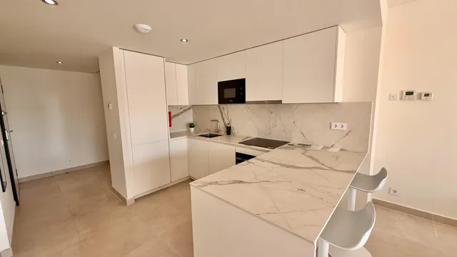 ¡ESPECTACULAR PISO CON TERRAZA Y VISTAS AL MAR EN SANTANGELO SUR! — 8