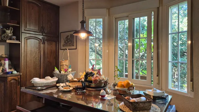 Precioso chalet con espectacular piscina y jardín autóctono — 37