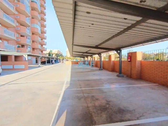 AYF VENDE GARAJE EN EDIFICIO PLAYA DORADA — 12