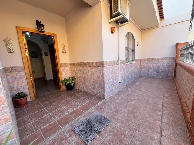 Se venden 2 casas en una, Campanillas - foto 2