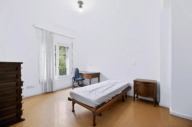 Amplio Piso en Venta en Ciudad Universitaria, Madrid - ¡Oportunidad Única! — 10