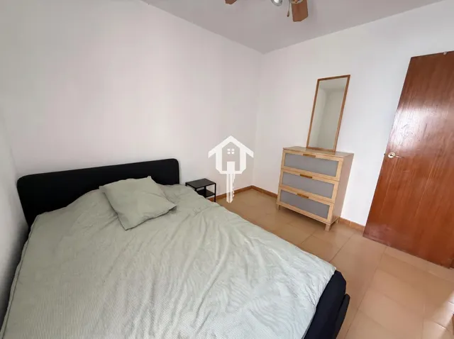 Piso luminoso con chimenea en zona ciudad elegida de Alicante: 78m2, 2 dormitorios dobles y tercera planta — 22