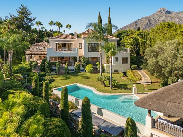 Chalet 6 habitaciones 712m² en venta - Marbella