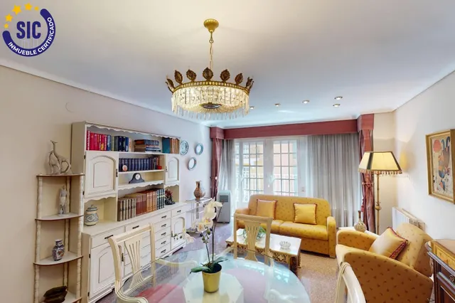 Bonito piso, para entrar a vivir con 4 habitaciones, 2 baños - foto 4