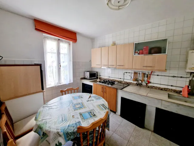 EXCLUSIVO CONJUNTO DE DOS CASAS CON JARDÍN Y GARAJE A 300 METROS DE LA PLAYA DE A RAPADOIRA – FOZ — 33