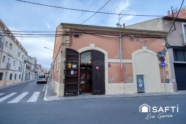 Un edificio entero por 380.000€ en Vilafranca del Penedès co - foto 2
