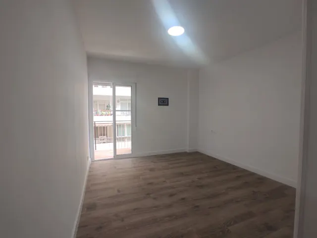 ALQUILER DE   VIVIENDA VACIA  TOTALMENTE REFORMADA — 38