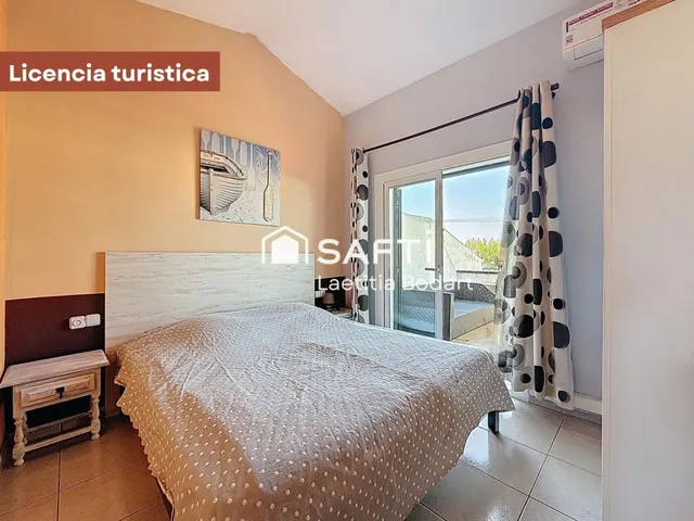 Casa de pescador con licencia turística y amarre - Empuriabrava — 37