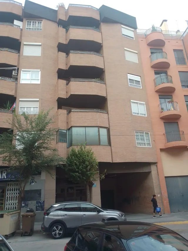 PLAZA DE GARAJE EN ZONA CENTRO — 2