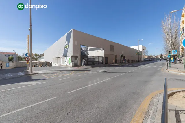 Estupendo piso  en la última planta en calle doctor azpitarte — 39