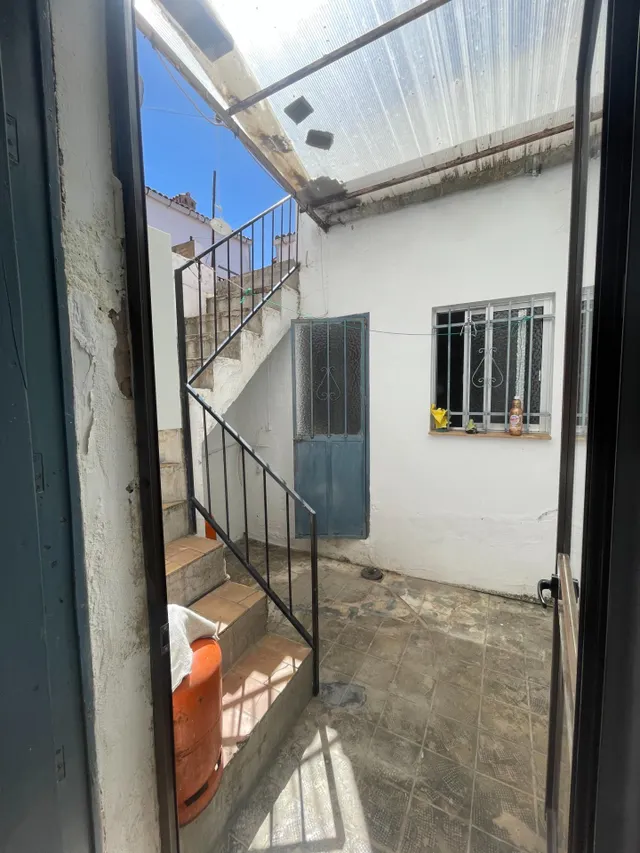 Amplia casa de planta baja con gran patio en Aroche — 44