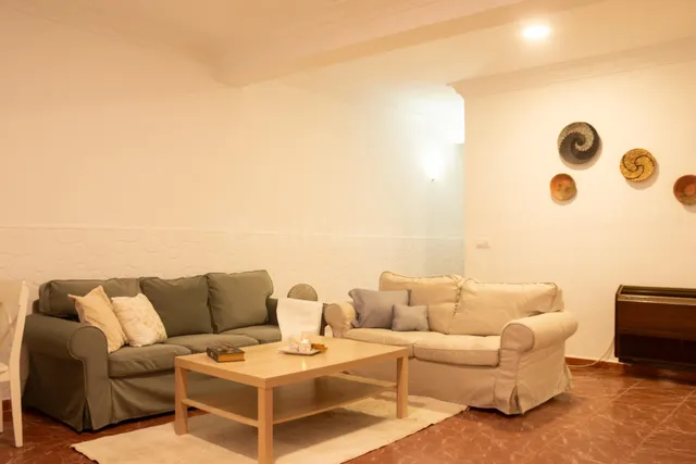 BAJO EN PLENO CENTRO DE SEVILLA (EN VENTA O EN ALQUILER DE C