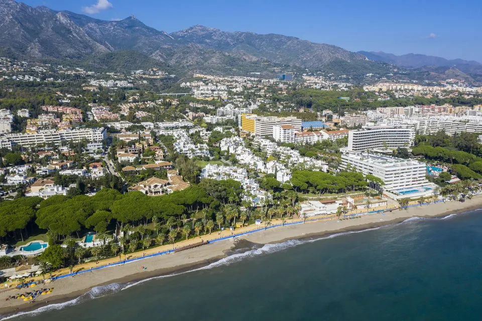 Parcela con licencia en Milla de Oro, Marbella - Proyecto listo
