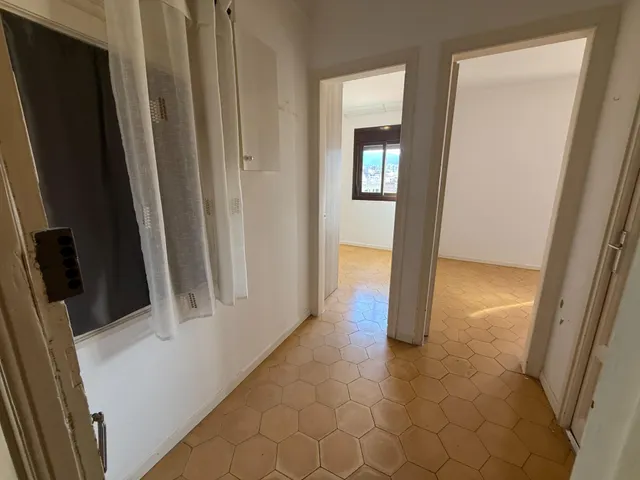 Último piso de una habitación con Ascensor — 9