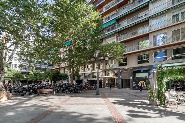 Ganivet, Plaza del Campillo — 33