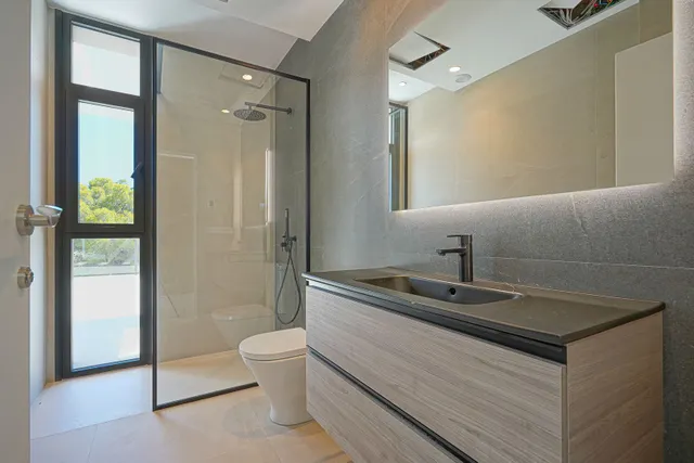 Villa 4 habitaciones 560m² en venta - montemar — 30