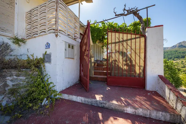 CASA REFORMADA CON TERRAZA Y VISTAS PANORÁMICAS EN TOCÓN DE QUÉNTAR — 9
