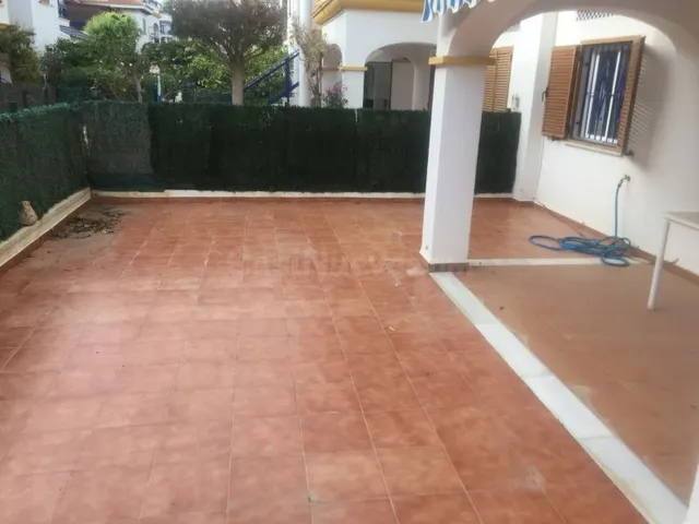 PRIMERA LINEA DE PLAYA — 4